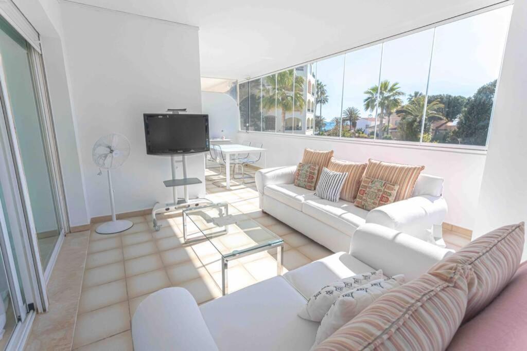 Brigth Apartment/2bed/2bath/100m Beach/sea Views Apartamento *